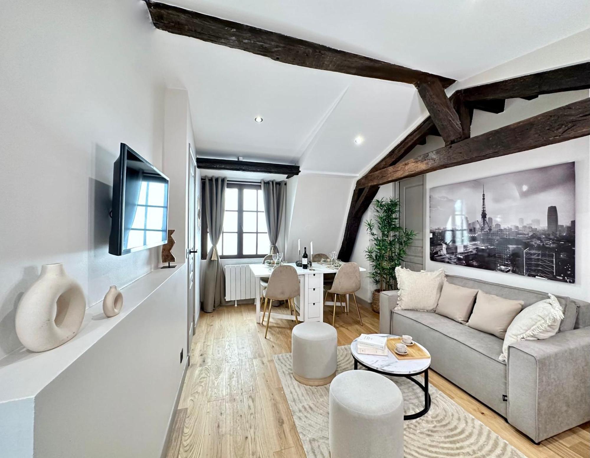 Le Marais' Finest Luxurious Apartment Parigi Esterno foto